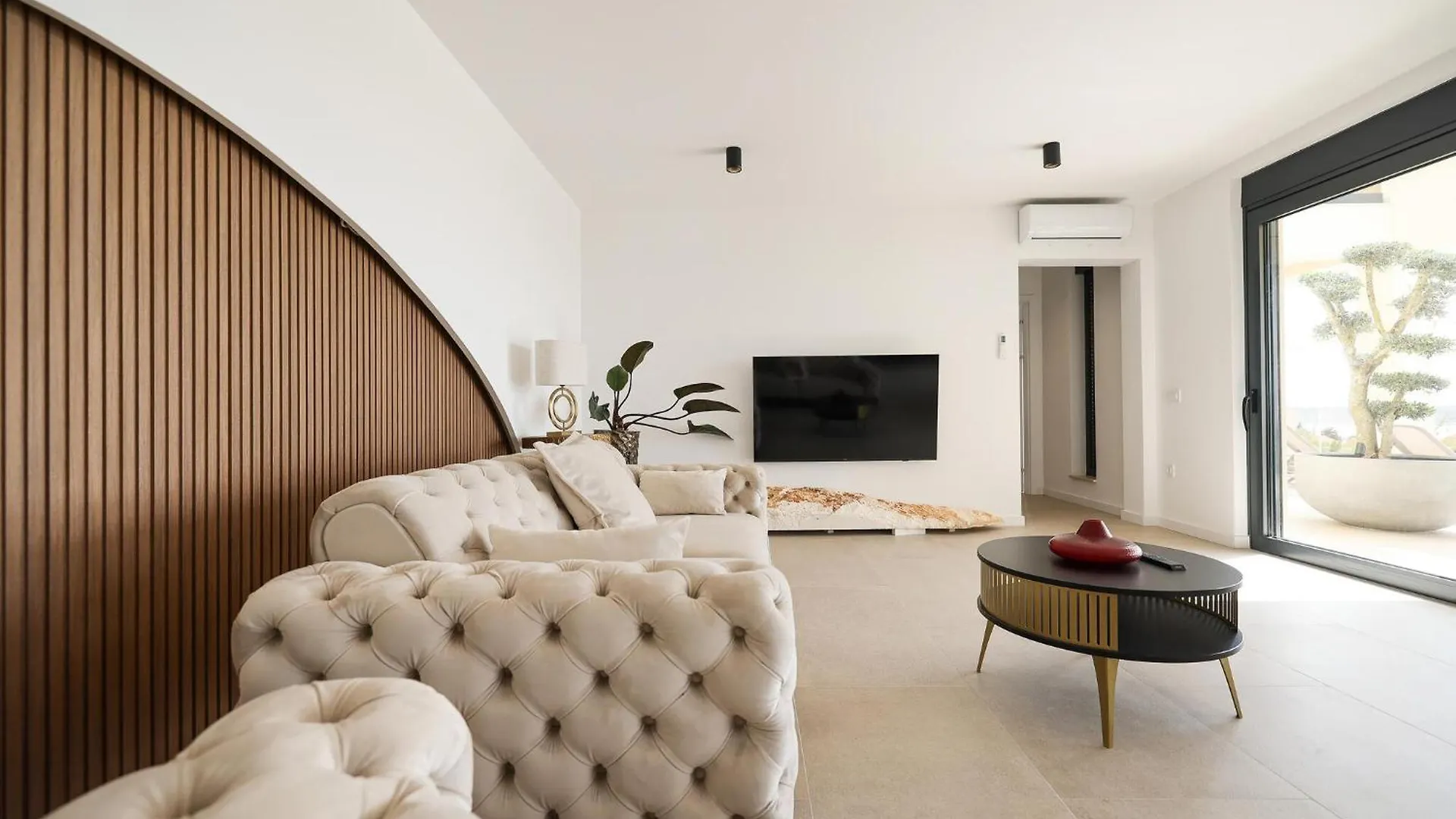 Сasa de vacaciones 4 Bedroom Awesome Home In Maslenica