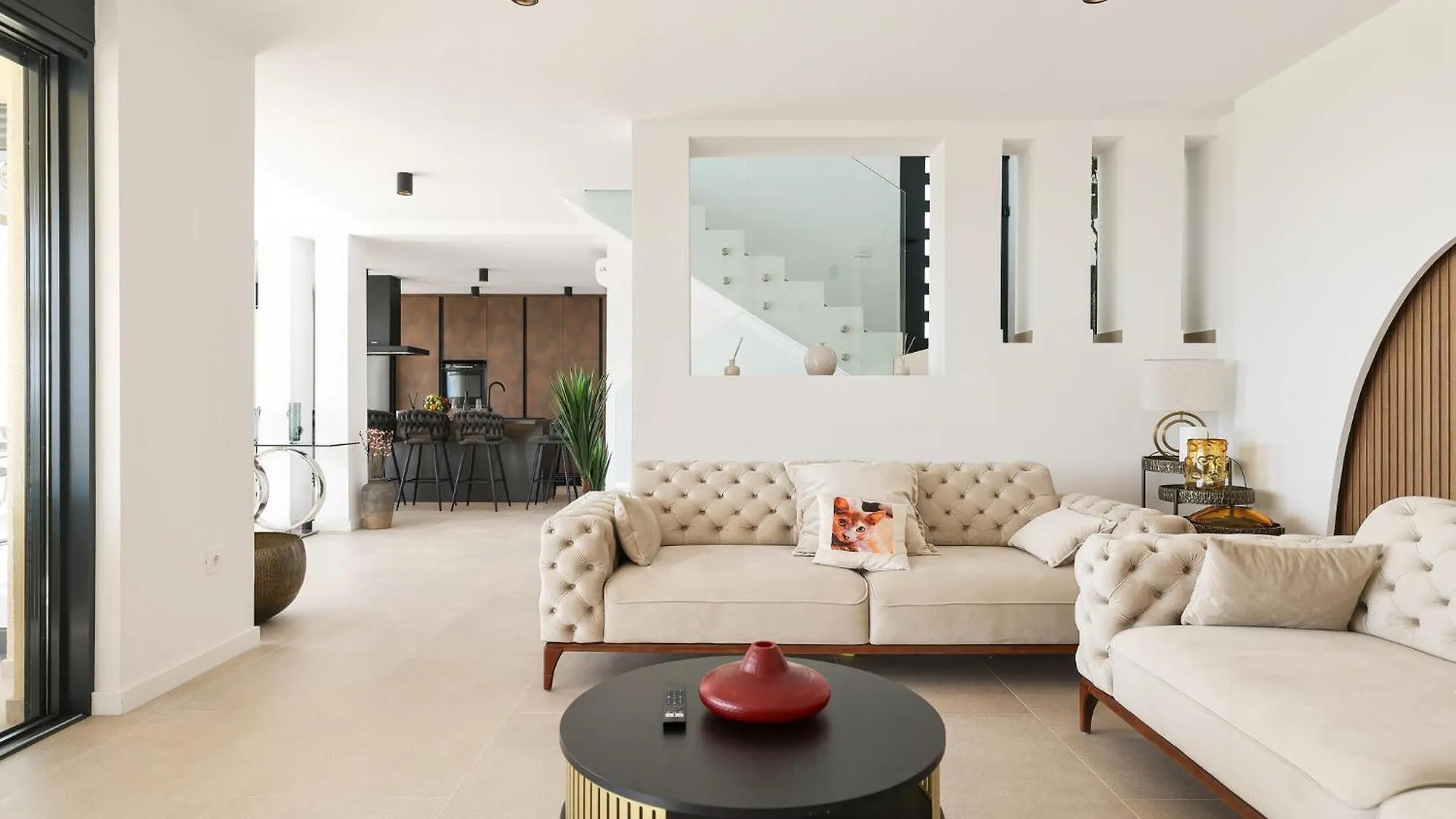 Сasa de vacaciones 4 Bedroom Awesome Home In Maslenica
